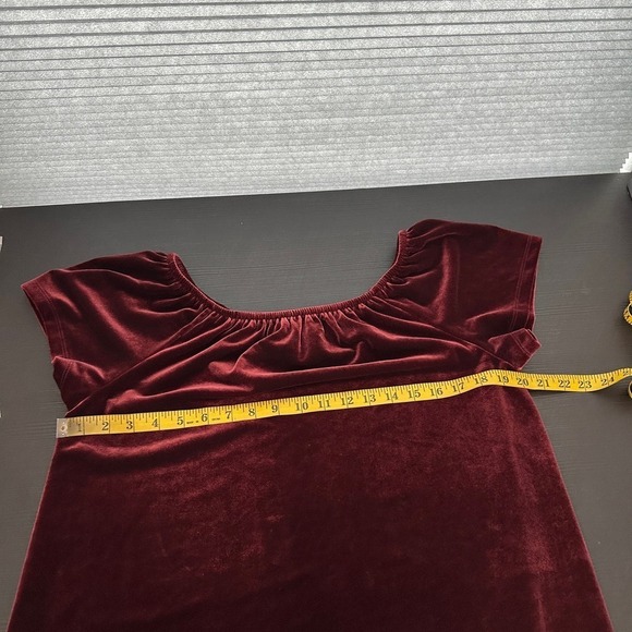 Gap Red Velvet Short Sleeve Off The Shoulder Casual Top Women's Size Medium - Picture 7 of 9